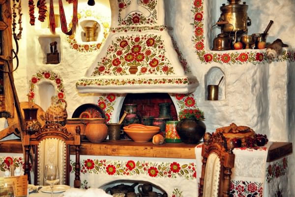 Кухня в украинском стиле: ярко, уютно, колоритно